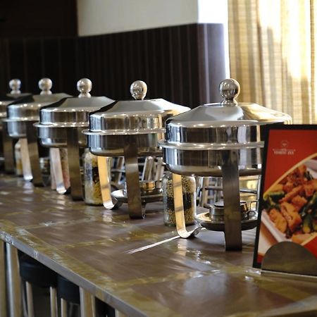 Hotel Vishnu Inn Dehradun Extérieur photo