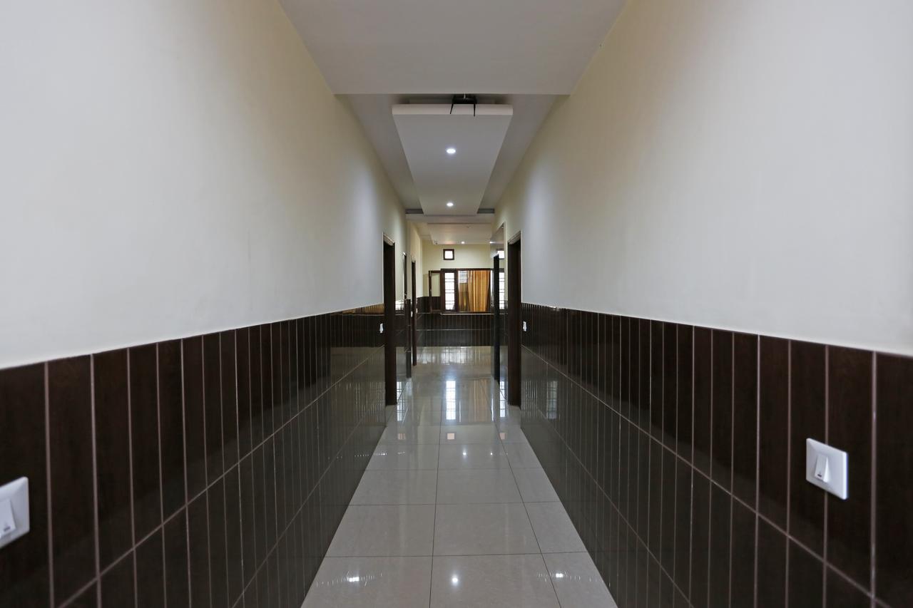 Hotel Vishnu Inn Dehradun Extérieur photo