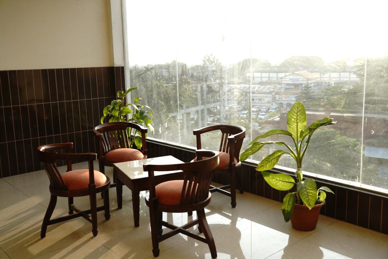 Hotel Vishnu Inn Dehradun Extérieur photo