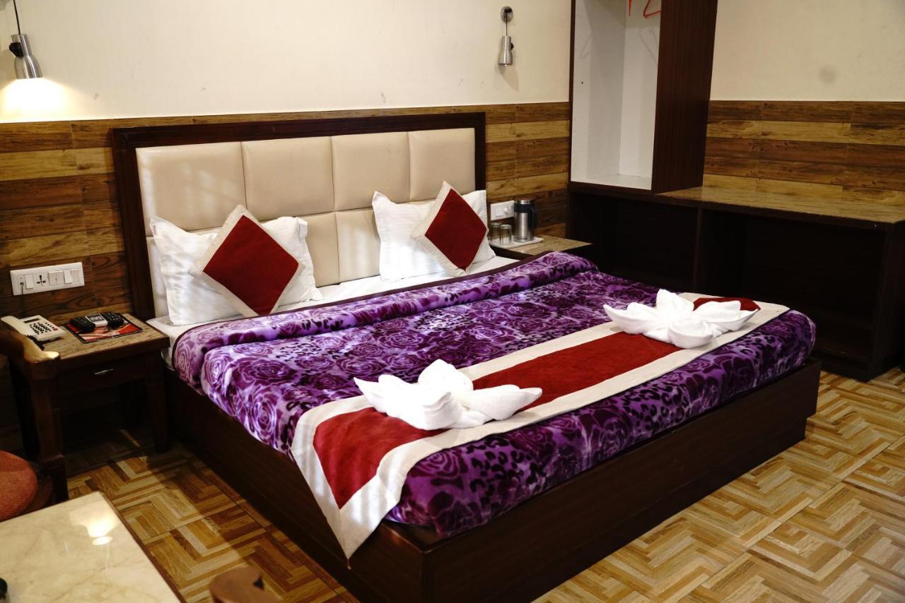 Hotel Vishnu Inn Dehradun Extérieur photo